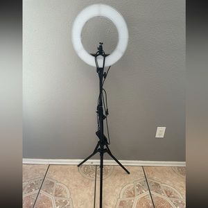 NEEWER Ring light